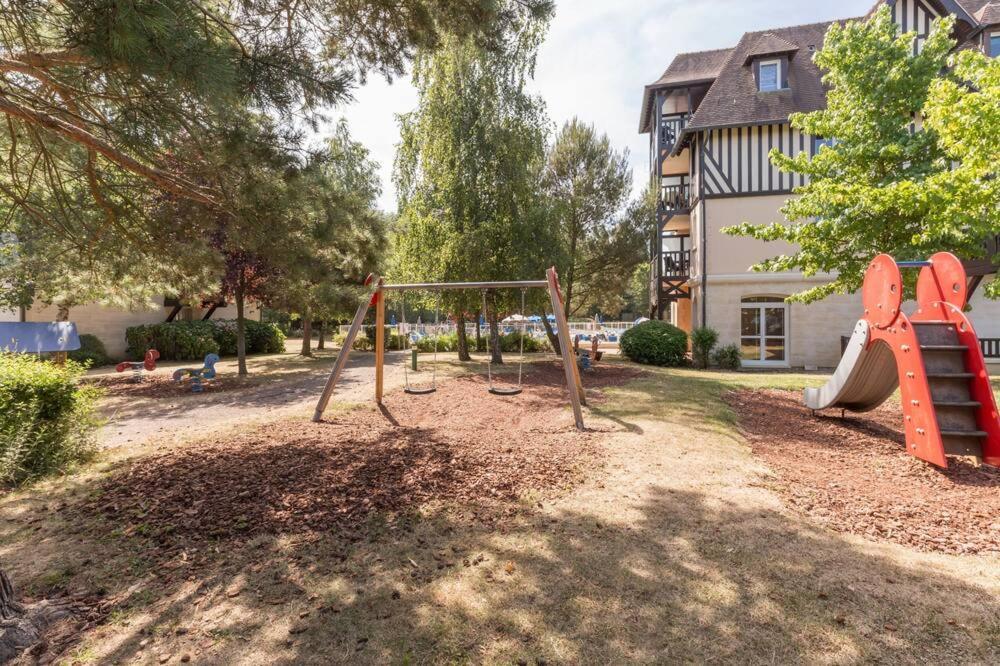 "Magnifique 2 Pieces Deauville" Piscine Et Jardin Bagian luar foto