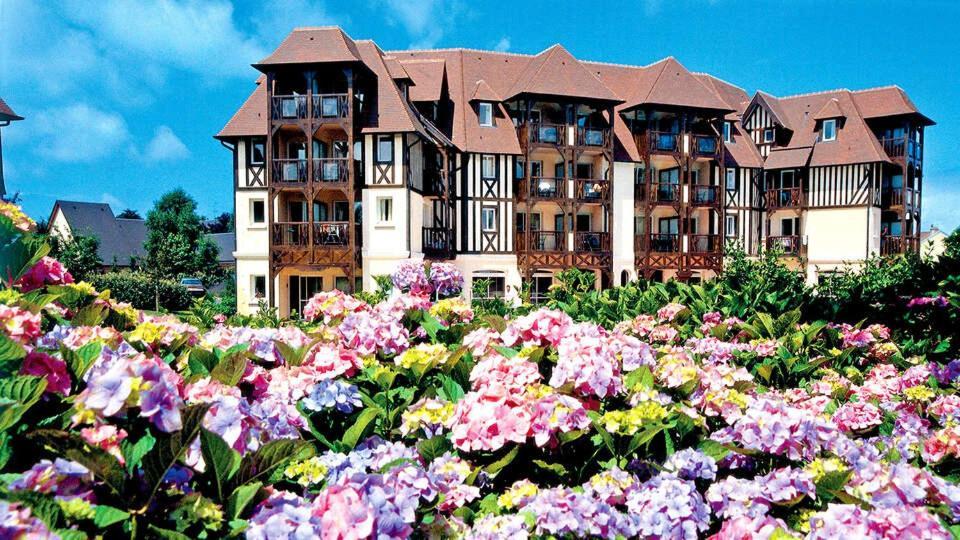 "Magnifique 2 Pieces Deauville" Piscine Et Jardin Bagian luar foto