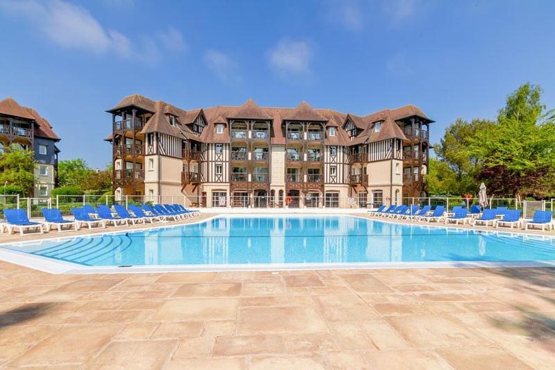 "Magnifique 2 Pieces Deauville" Piscine Et Jardin Bagian luar foto